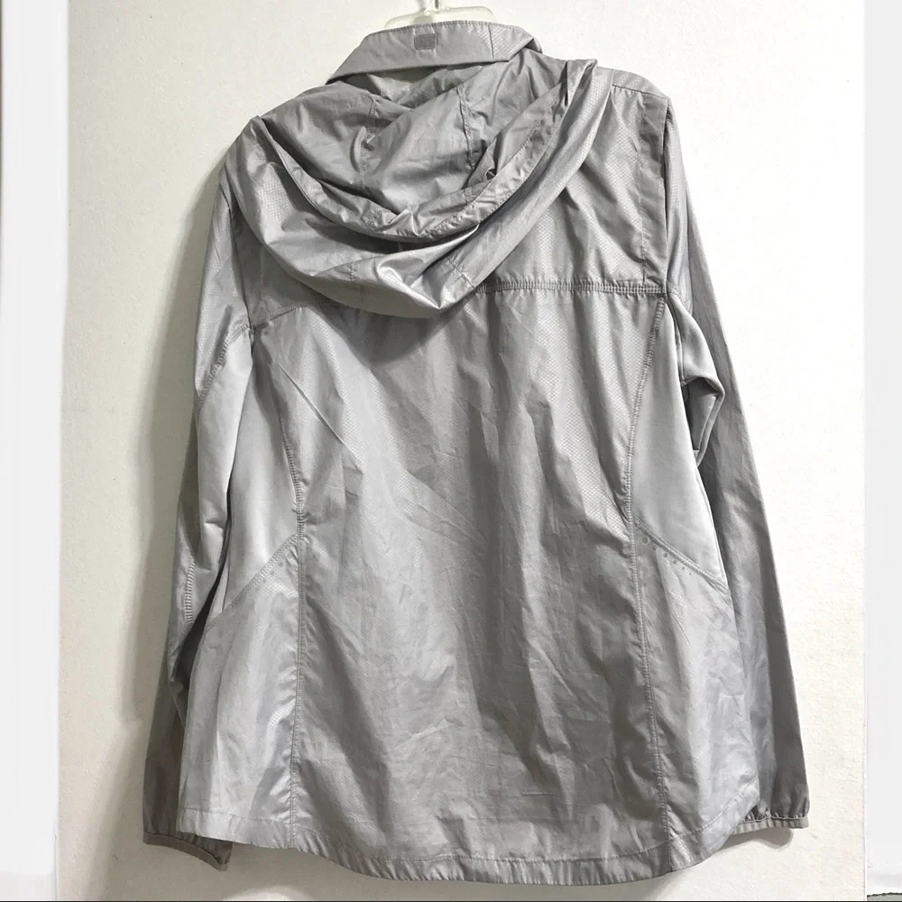 DANSKIN NOW Windbreaker Runner Lightweight Jacket Silver Gray Neon Yellow Medium